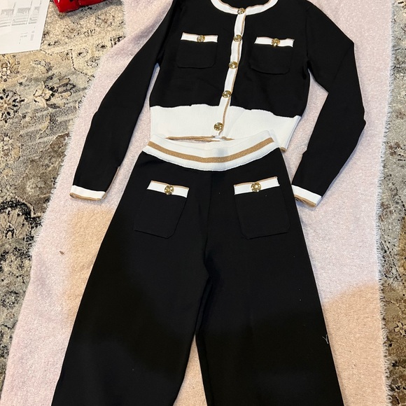 2 piece , suit - Picture 2 of 2